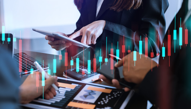 ETF英雄汇(2024年10月17日)：云计算ETF(159890.SZ)领涨、纳指科技ETF(159509.SZ)溢价明显
