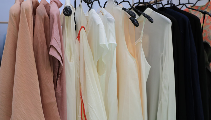 600738.SH,丽尚国潮,兰州丽尚国潮实业集团股份有限公司,LSGC,商贸零售