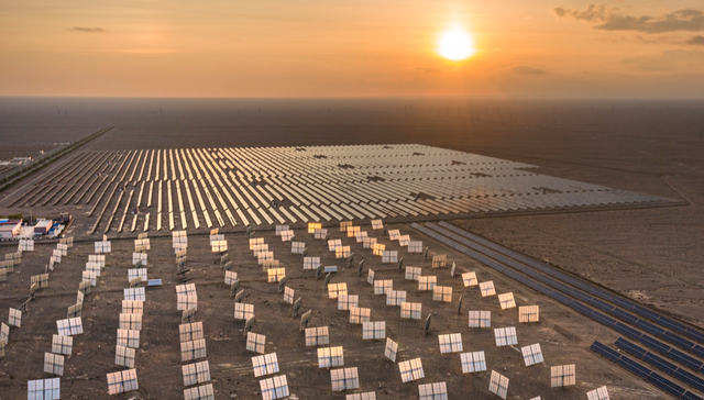 加快推进大型风电光伏基地建设，中证光伏产业指数涨超3%，易方达中证光伏产业(A类: 017646、C类: 017647)备受关注