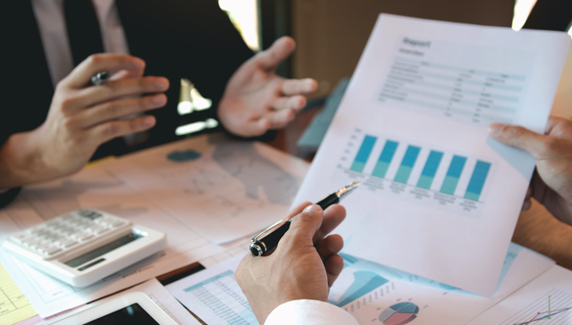 两万五千亿！充沛成交量下，适合布局什么方向？