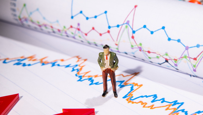 泉果旭源三年持有期混合A（016709）近半年回报达13.81%