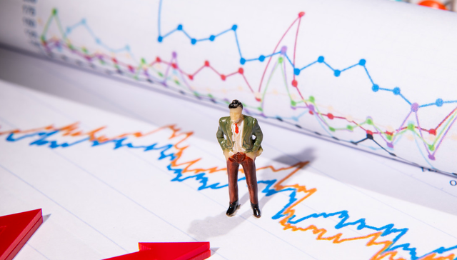 泉果旭源三年持有期混合A（016709）近半年回报达17.75%