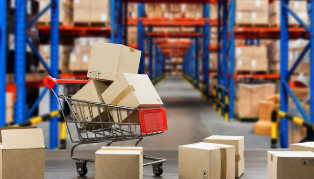 名创优品(09896.HK)全国门店开启跨年优惠，碰一下支付满立减5元