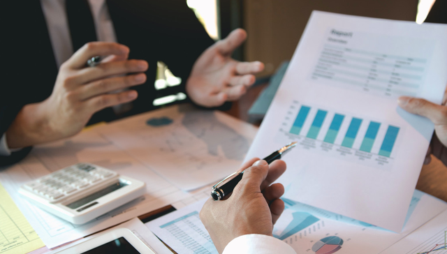 2025年A股市场展望：券商“金股”与亚商投顾策略双轮驱动