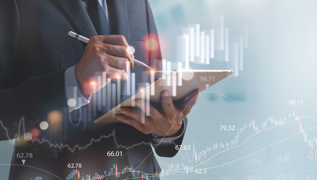 ETF英雄汇(2025年1月9日)：标普消费ETF(159529.SZ)领涨、沙特ETF(159329.SZ)溢价明显