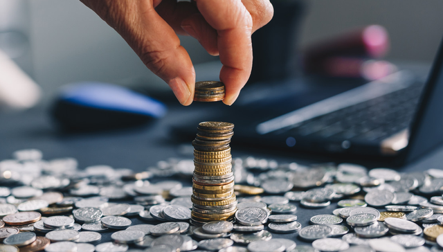 家电以旧换新政策加码，消费市场添新动力，泰康港股通大消费指数A(006786)净值近1年涨幅居可比基金第一