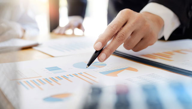 盘中突破5400点！恒生科技引领科技反弹浪潮