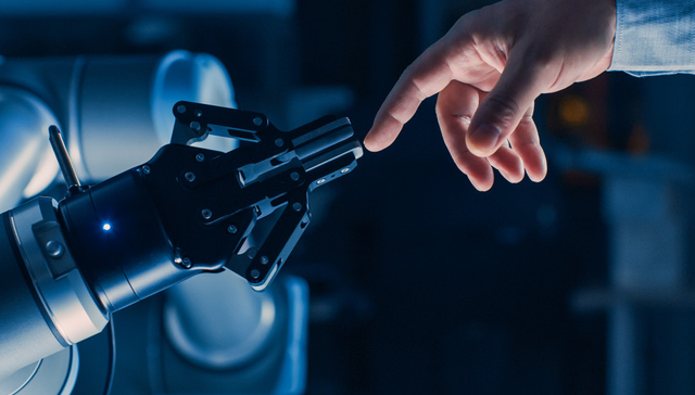 浪涌未来泳池机器人亮相“人工智能+”创新发展大会 展现庭院机器人赛道硬实力