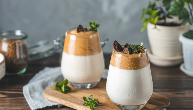 挪瓦咖啡荣膺“2025年度中国咖饮十大品牌” 持续领跑咖啡健康赛道