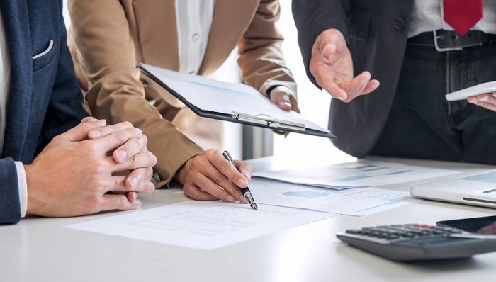 iRest艾力斯特AI+康复与产学研融合创新高峰论坛暨“逐光25，艾启未来”经销商大会圆满落幕！