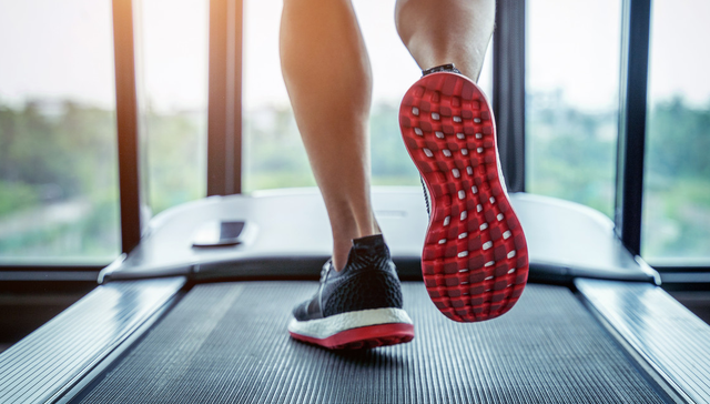 舒福德智能床助力2025亚洲马拉松，以AI睡眠黑科技赋能运动健康新生态