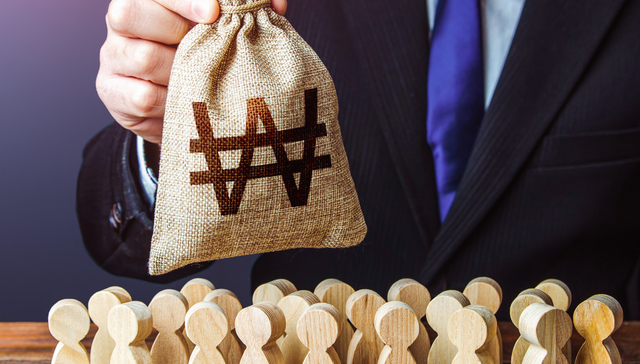 对比视角看，为何选择国证自由现金流指数？