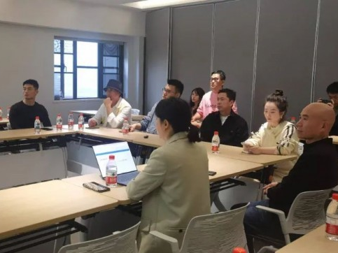 300027.SZ,华谊兄弟,华谊兄弟传媒股份有限公司,Hbmc,传媒