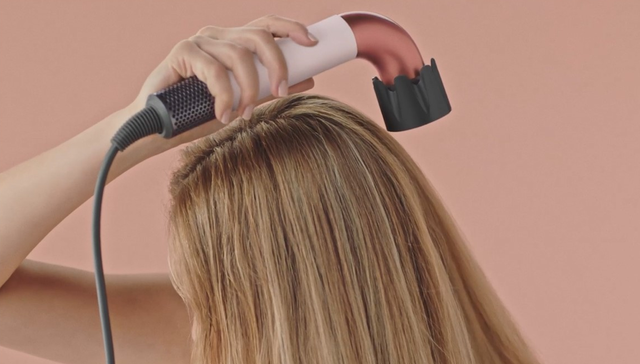 戴森发布全新沙龙级美发造型科技，进一步扩大产品矩阵