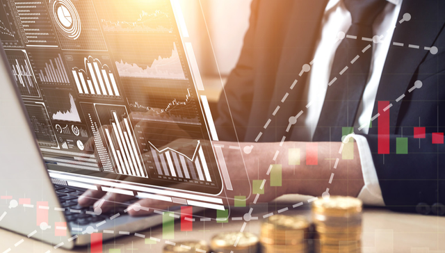 “固收+”策略产品表现亮眼，民生加银增强收益债券A近一年同类排名Top 5