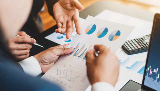 港股消费,银华中证港股通消费主题交易型开放式指数证券投资基金,159735,159735.SZ,中证