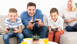 傳奇IP系列續(xù)作《MIR5》開發(fā)進(jìn)入關(guān)鍵階段，娛美德澄清IP授權(quán)與技術(shù)創(chuàng)新進(jìn)展