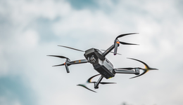 因?yàn)闊釔?，翼往無前！2025年中國無人機(jī)競速聯(lián)賽在浙江新昌盛大啟幕