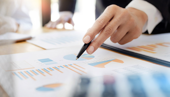 阿里巴巴大涨超6%！泰康港股通大消费指数(A类:006786;C类:006787)实现4日连涨，跟踪指数配置性价比凸显