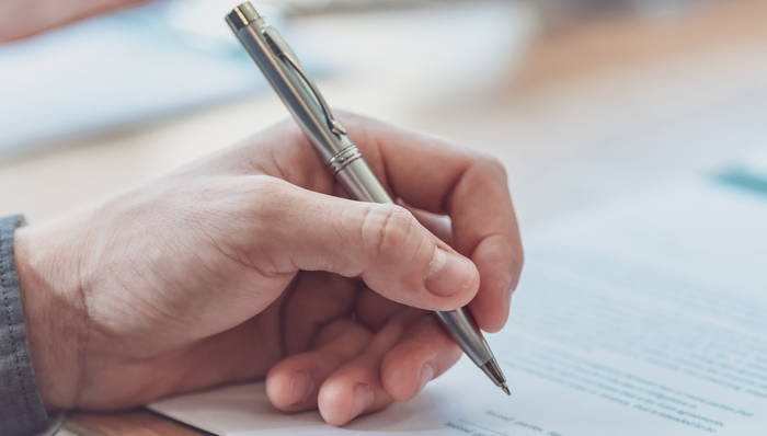 机械革命中标海外十万台采购大单，软通动力“硬科技出海”战略迈出关键一步