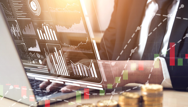 泉果思源三年持有期混合C（018330）近一年回报达10.02%