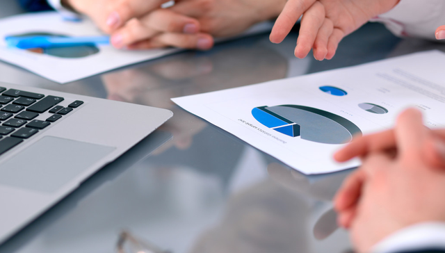 黄金价格狂飙，突破 3500 美元关口