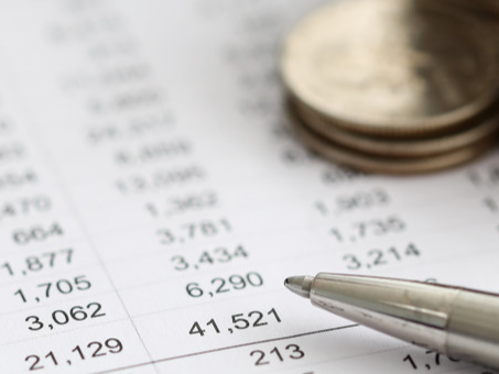 截至2025年4月29日，泉果消费机遇混合发起式（基金代码：022223）今年以来回报达4.76%