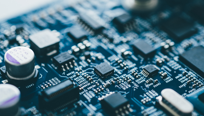 半导体产业链早盘走高！泰康半导体量化选股股票发起式(A:020476；C:020477)深度布局半导体板块，近一年收益超50%