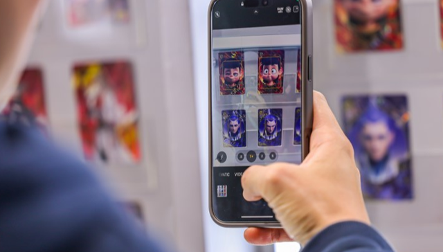 卡游：玩转 IP 与创新工艺，打造泛娱乐商业新范本