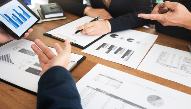 降息预期升温，港股吸引力渐强！分红更高，波动率更低的泰康香港银行指数(A类:006809；C类:006810)净值四连涨，再创新高