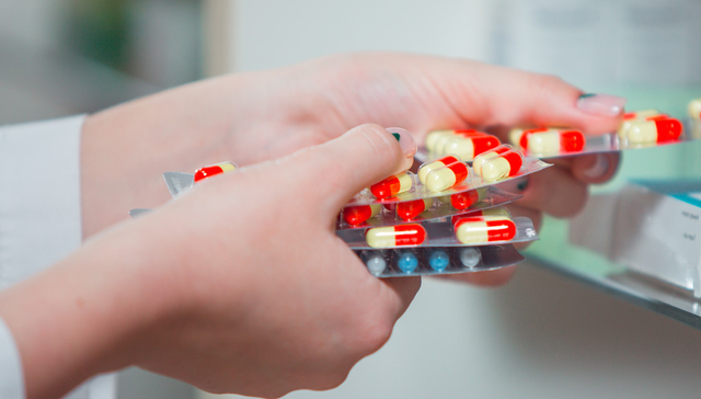 香港医药,医药,鹏华中证港股通医药卫生综合交易型开放式指数证券投资基金,513700,513700.