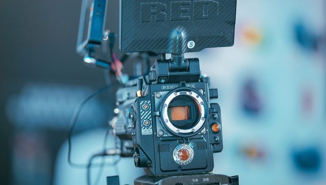 传媒ETF,传媒,鹏华中证传媒交易型开放式指数证券投资基金,159805,159805.SZ,中证传