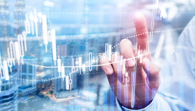 夏季用电高峰推升电力需求，借易方达中证绿色电力ETF联接布局万亿级新赛道