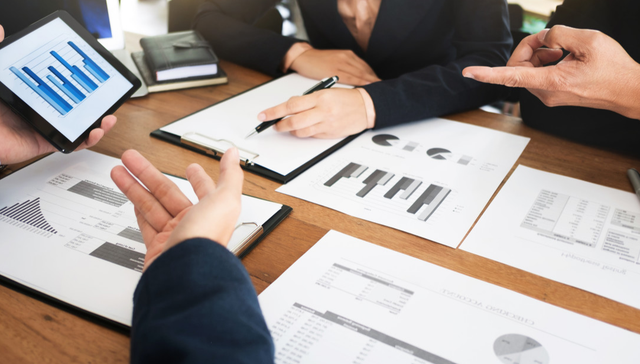 赛诺医疗、莱尔科技20cm涨停，泰康上证科创板综合指数增强(A类:023970;C类:023971)跟踪指数涨近2%，把握“硬科技”投资机遇