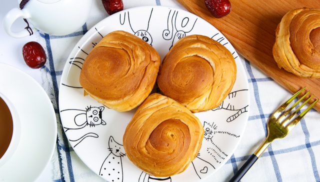 300999.SZ,金龙鱼,益海嘉里金龙鱼食品集团股份有限公司,YKA,农林牧渔