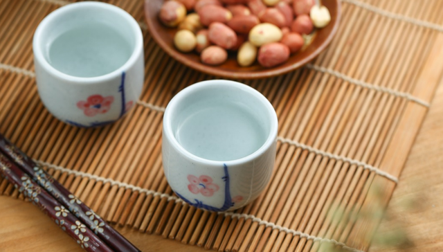 大消费板块活跃！天弘中证食品饮料ETF联接(A:001631；C:001632)场外一键打包“扩内需”大环境发展机遇