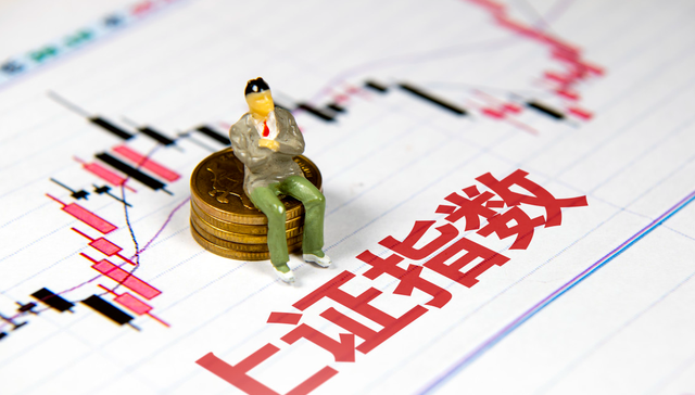 当你还在“死磕”芯片时，机构已经悄悄布局这两个赛道