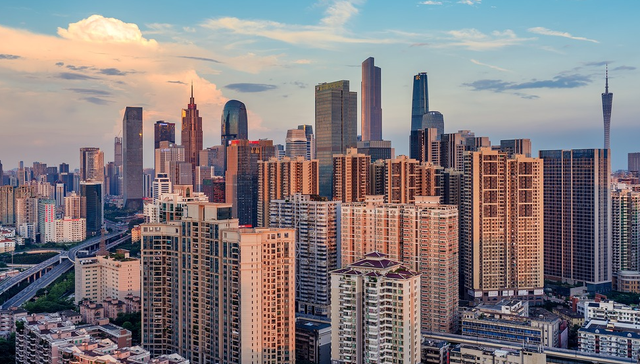 顺丰同城(09699.HK)中期收入大增48.8%、净利润倍增120.4%，双双创新高