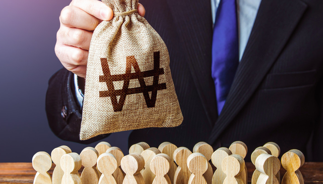 基金公司 “中考”成绩揭秘！盈利排名洗牌，广发、工银势头强劲