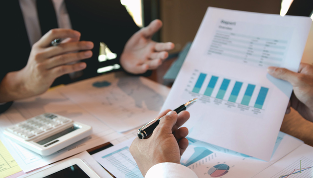 逻辑芯片和存储芯片市场需求高增，科创芯片ETF(588200)盘中一度涨超2%