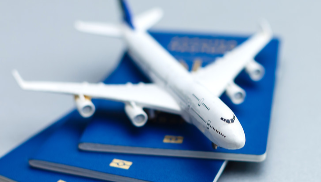 军工板块异动拉升，军工ETF龙头(512680)半日收涨2.36%，跟踪标的第三大权重股中航沈飞创历史新高！