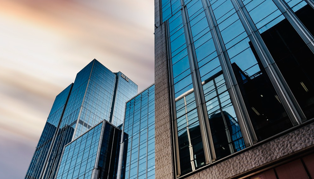 中美会晤超预期成果利好半导体等行业! 千亿ETF大厂力推国内首只港股信息技术ETF(159131)全网发售