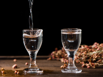 段永平捐万股茅台：“每年花分红就好” ！食品饮料ETF天弘(159736)再获资金净申购，近10日“吸金”1.23亿元