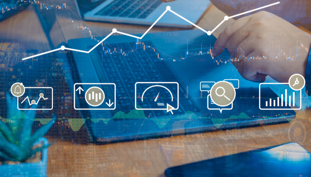 超预期！阿里巴巴三季度收入同比增长15%，消费领域投入持续收获成效，泰康港股通大消费指数(A类:006786;C类:006787)跟踪指数涨超1.3%