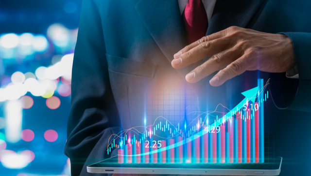 通信板块强势走高！1.6T光模块或成新风口，中证全指通信设备指数大涨超3%