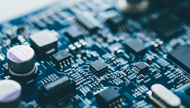 半导体产业多重利好共振，存储涨价预期全面上修，泰康半导体量化选股股票发起式(A:020476；C:020477)一键把握半导体行业增量机遇