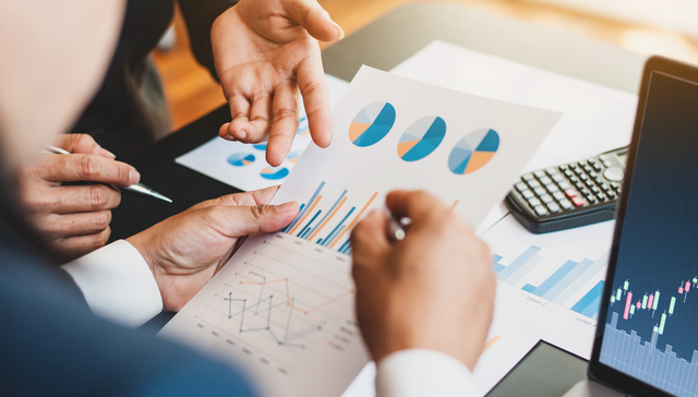 年度展望;张建胜;稳健;精打细算