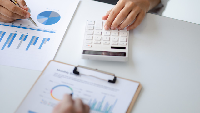 东财基金,公募基金四季报,中小公募;2025公募四季报;重塑行业“腰部力量”