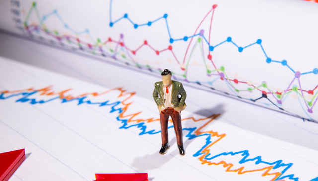 白酒板块;易方达白酒ETF;持续反弹;暴涨9.9%