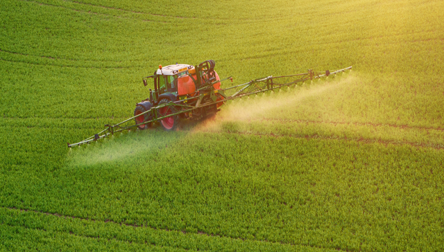 粮食ETF,农林牧渔,鹏华国证粮食产业交易型开放式指数证券投资基金,159698,159698.SZ;粮食ETF(159698);涨超2.1%;净申购超9600万份;粮食价格持续上涨